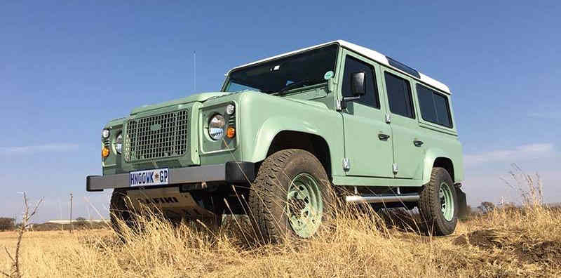 Land Rover Defender 110CSW 5a